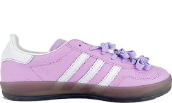 Adidas Gazelle Indoor × Hellokitty Violet